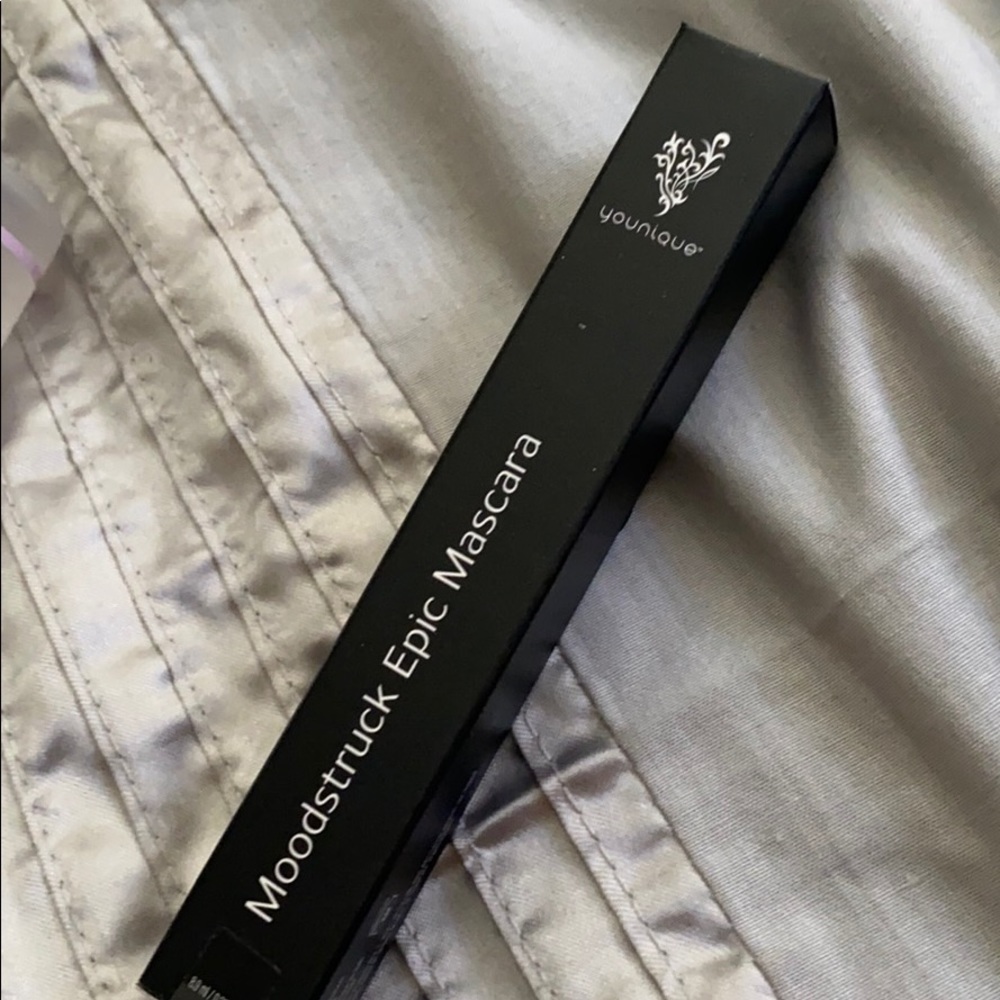 COPY - Younique mascara